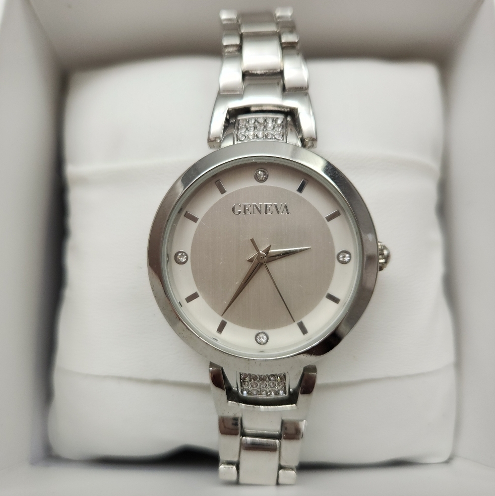 Geneva Watch NWT